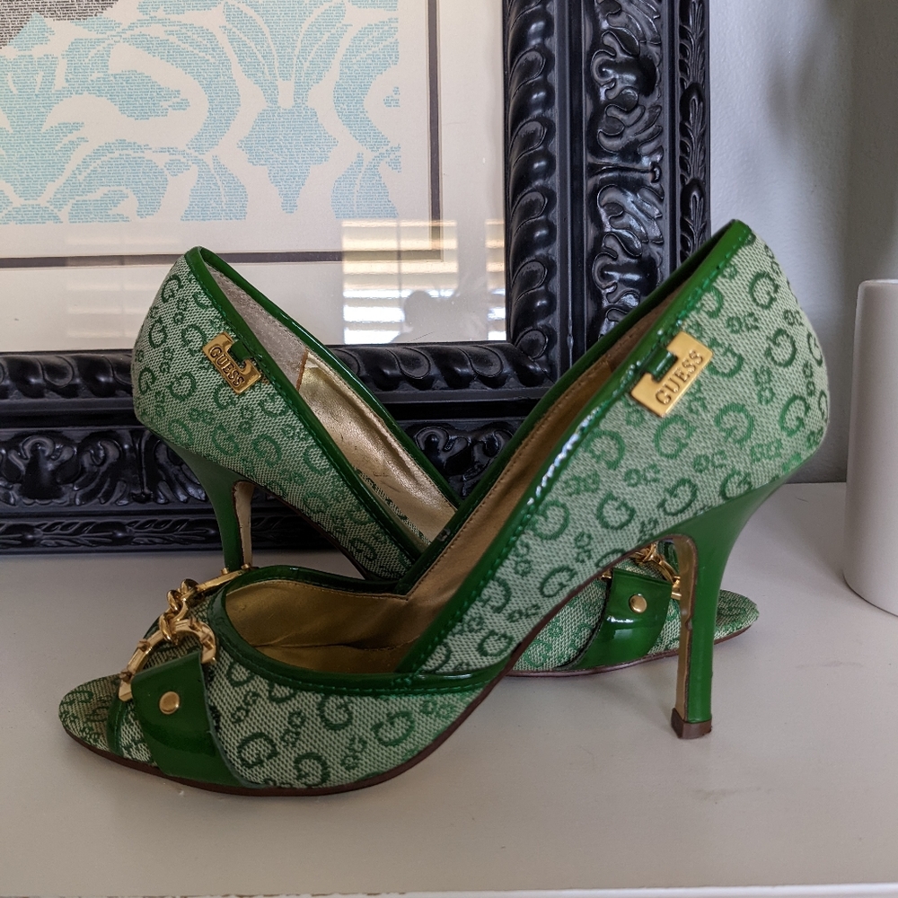 Vintage Guess Logo Heels in Green Size 7 - Picture 2 of 6